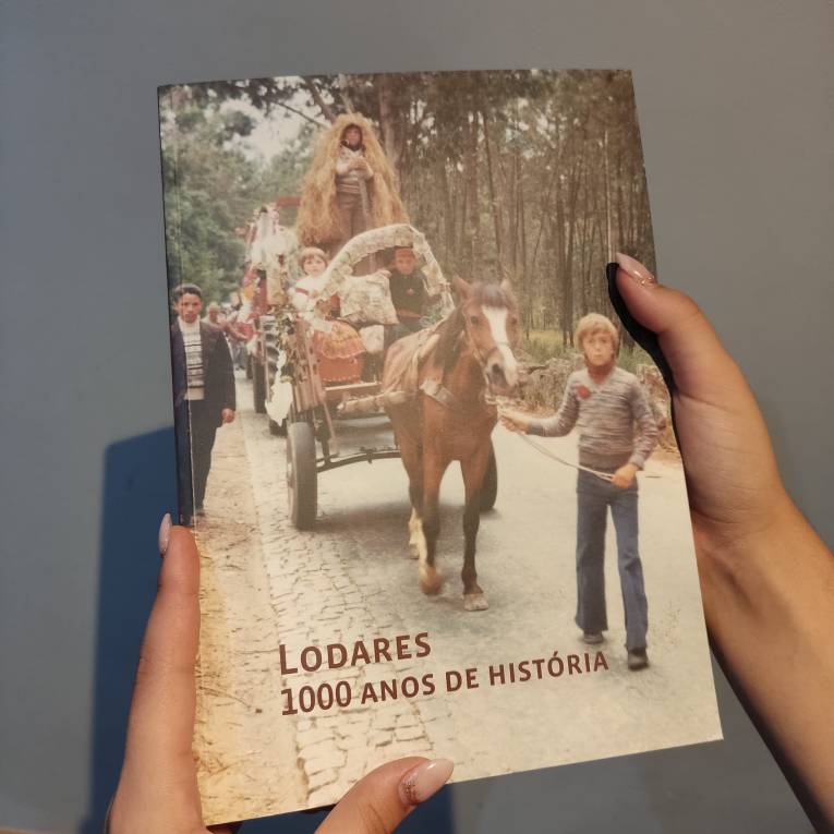 HISTÓRIA DE LODARES REUNIDA EM LIVRO